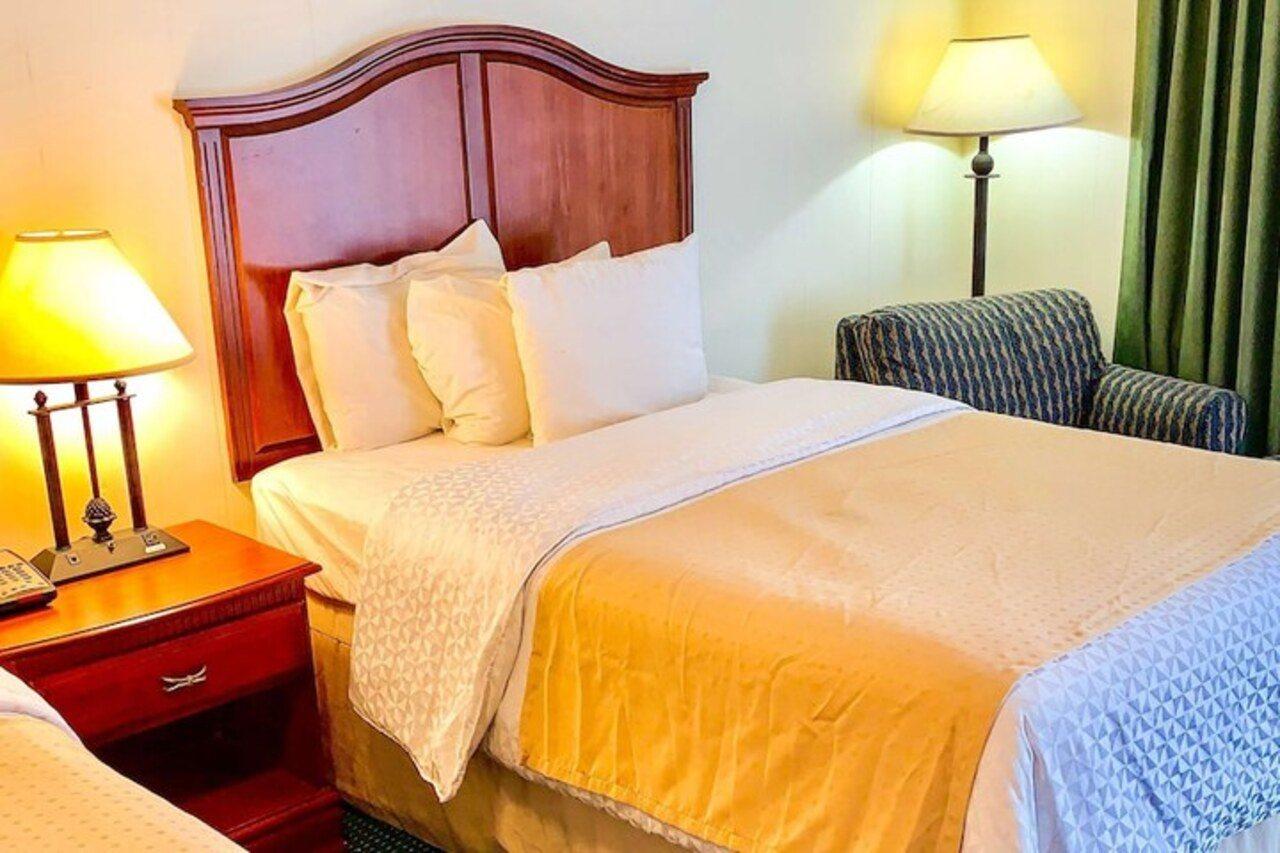 Rodeway Inn לי מראה חיצוני תמונה