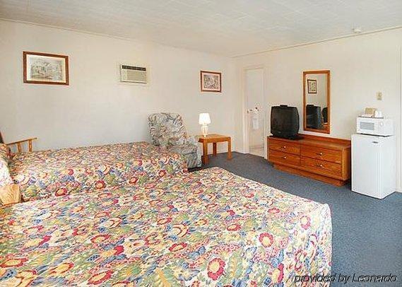 Rodeway Inn לי מראה חיצוני תמונה