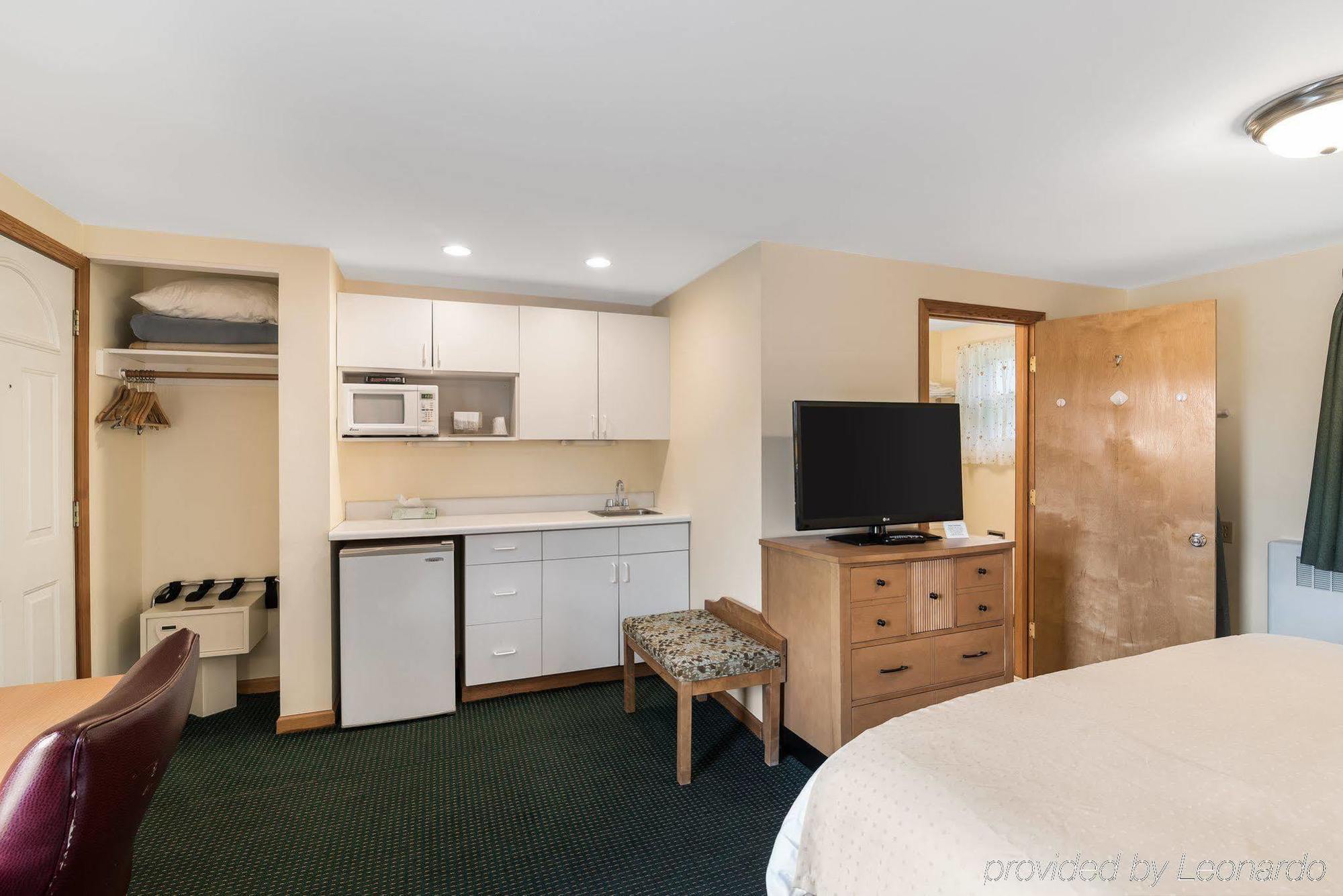 Rodeway Inn לי מראה חיצוני תמונה
